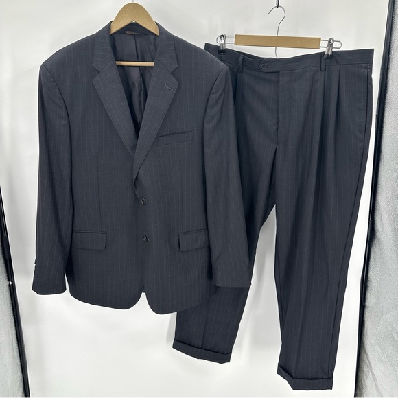 Jos. A. Bank Traditional Fit 2 Pc Suit Mens 44R Pants 38R  Dark Gray Stripe Wool - Picture 1 of 14